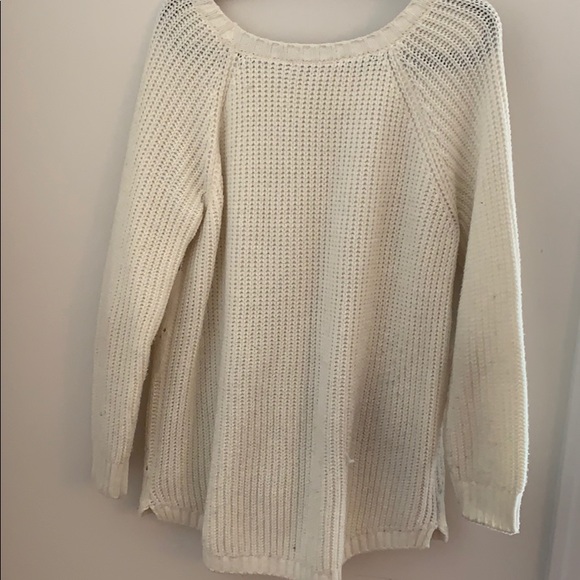 White Sweater - Picture 4 of 4